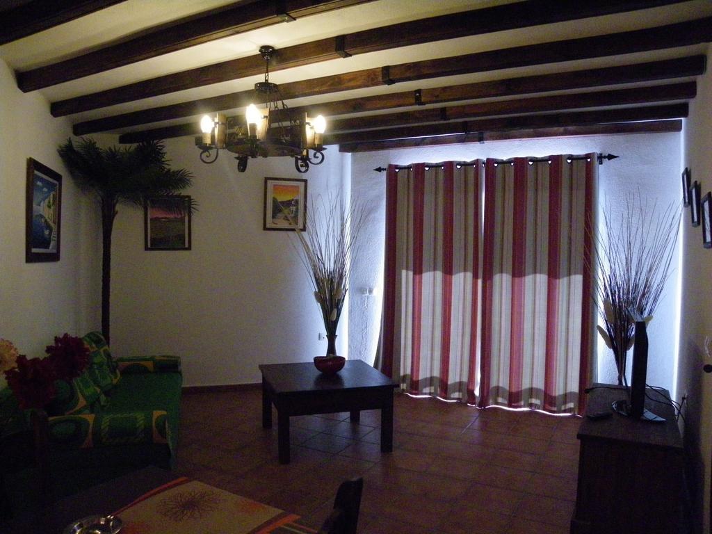 Apartamentos Fuente La Teja & Spa ロス・ジャノス・デ・アリダネ 部屋 写真